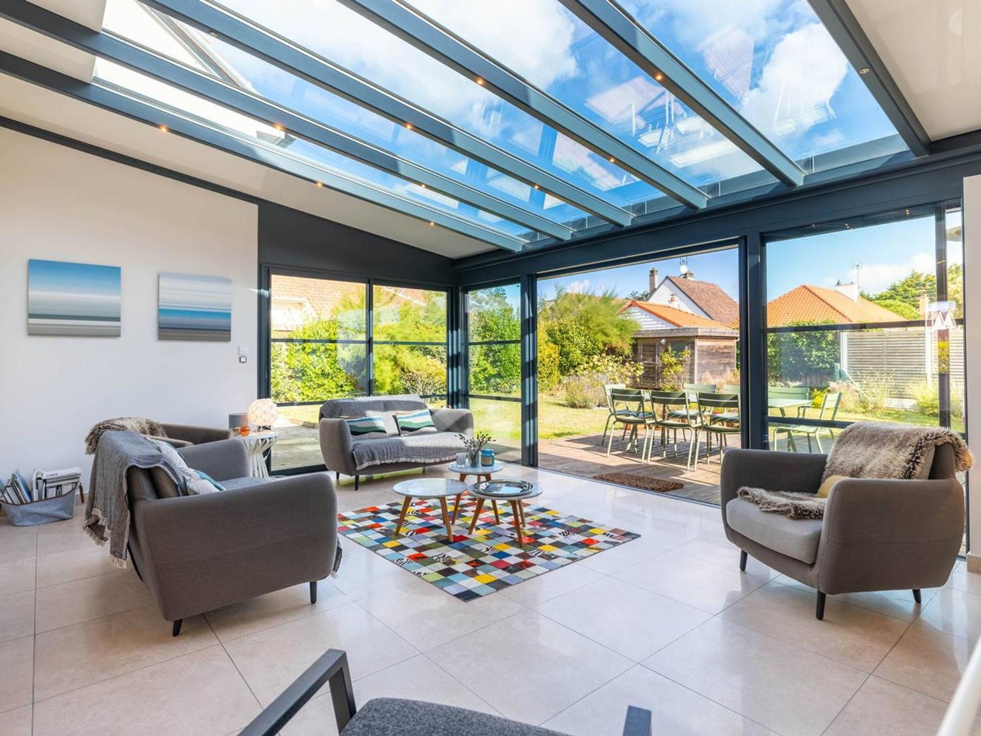 Maison Spacieuse Avec Wi-fi Et Parking, Proche - Fr-1-821-16